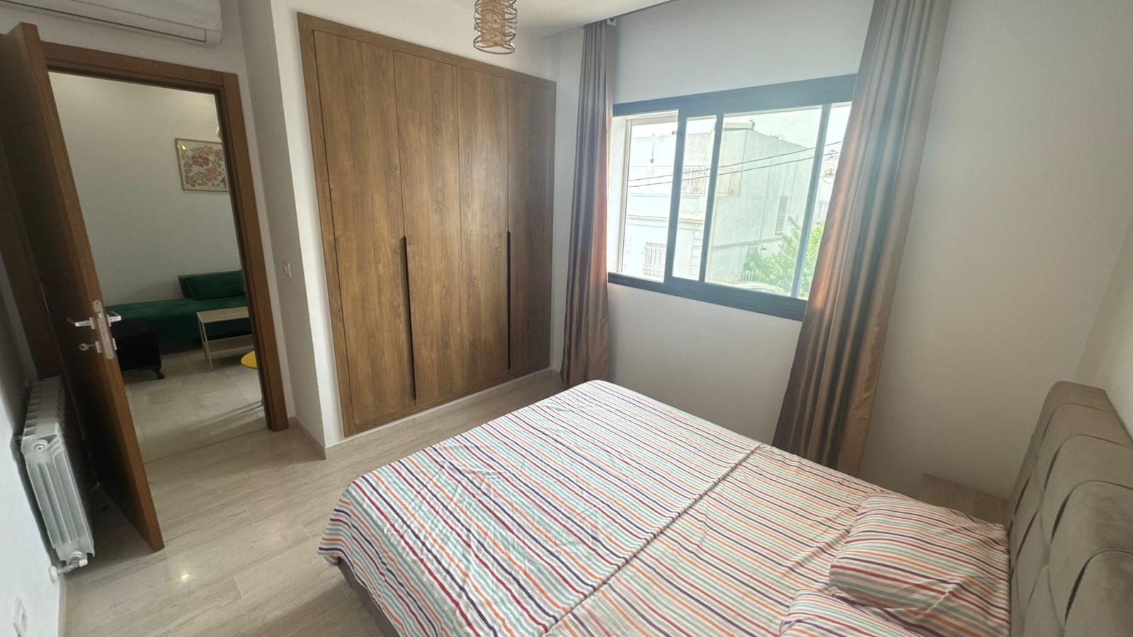 0dfbfc60-7f77-4aad-8e77-bbdfe7f70f5b