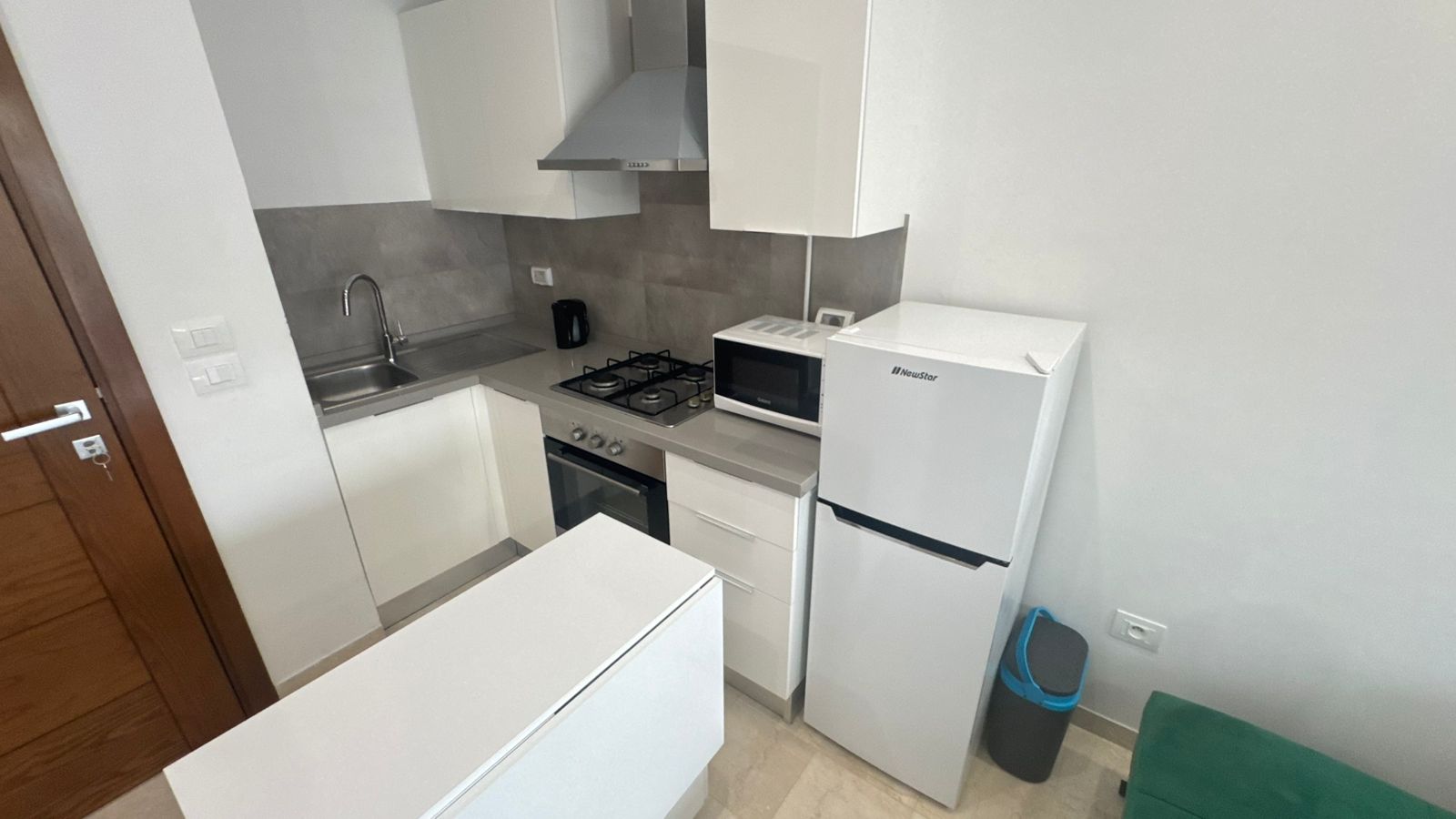 3d6fd31e-c8d7-4010-8ce3-2affdedce7d0