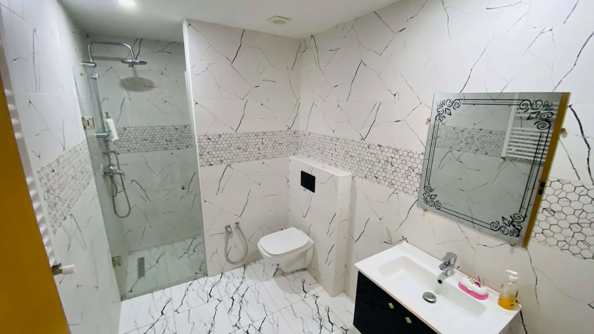 589381530_1238893358093072_2145324219880587832_n20-20Copie