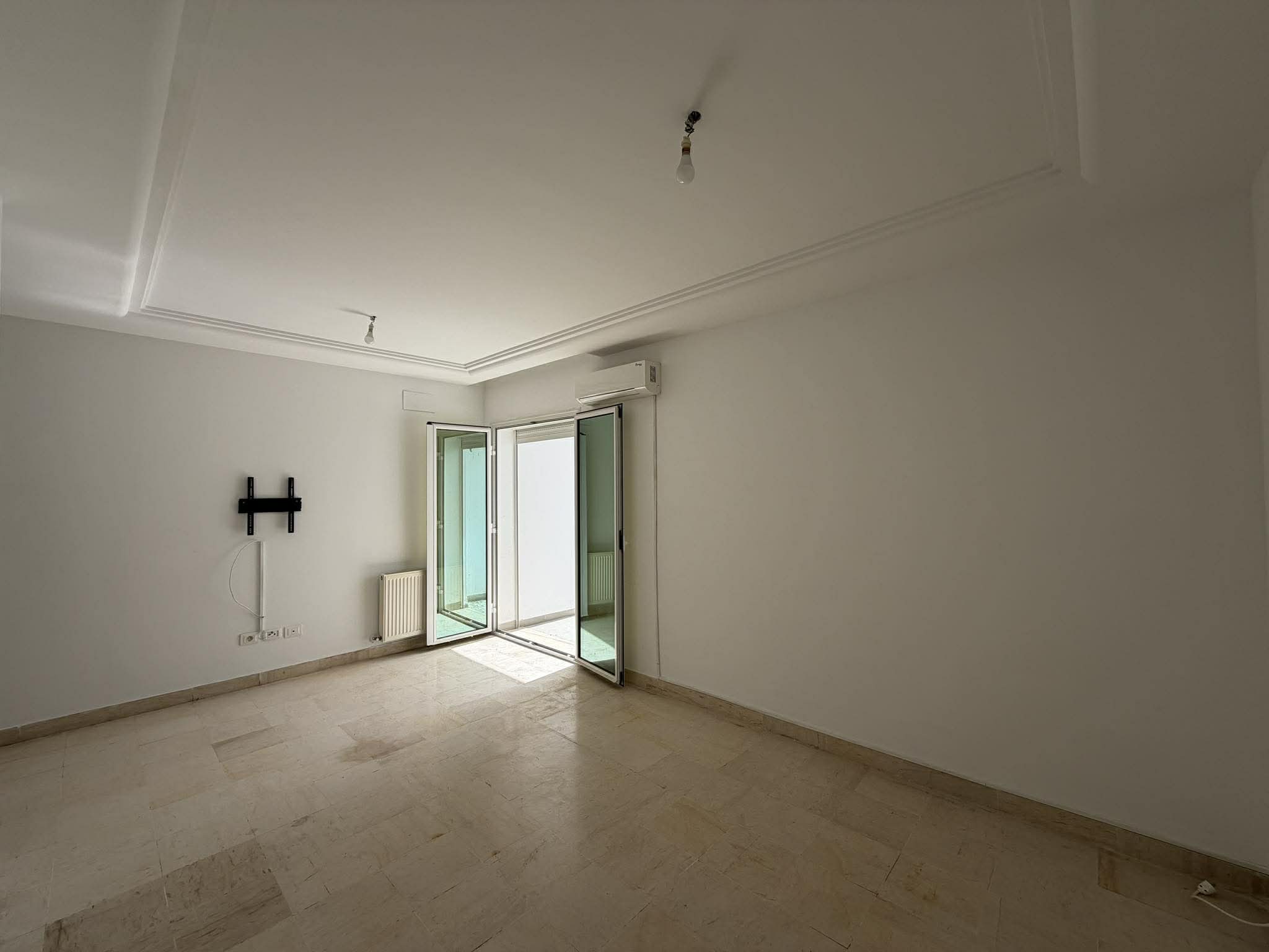 646584330_941593185148168_5997468304587879258_n